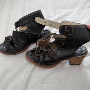 Freebird by Steven Quail Sandals Womens Size 10 Black Leather (Never Worn)